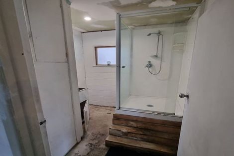 Photo of property in 30 Tomo Street, New Lynn, Auckland, 0600