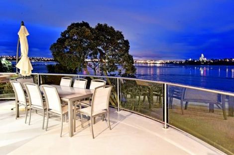 Photo of property in 39a Beresford Street, Bayswater, Auckland, 0622