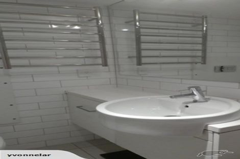 Photo of property in The Capital, 370 Oriental Parade, Oriental Bay, Wellington, 6011