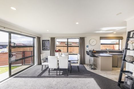 Photo of property in 60 Branigan Parade, Kelvin Grove, Palmerston North, 4414