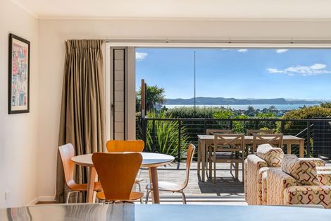 Photo of property in 93 Wade River Road, Stanmore Bay, Whangaparaoa, 0932