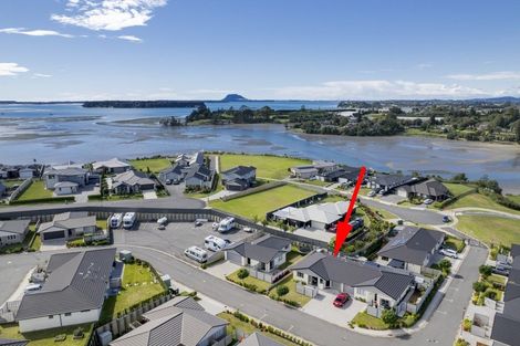 Photo of property in Waterview Estate, 32/4 Greystone Place, Omokoroa, 3114