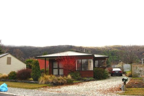 Photo of property in 3 Hood Crescent, Arrowtown, 9302