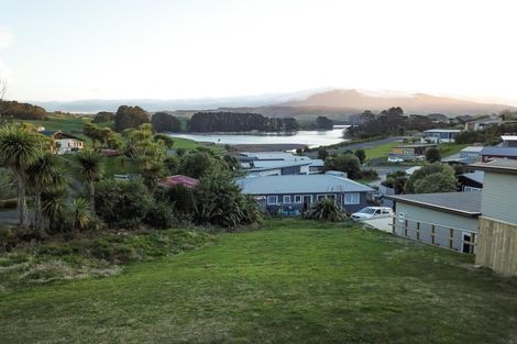 Photo of property in 8c Harakeke Place, Raglan, 3225