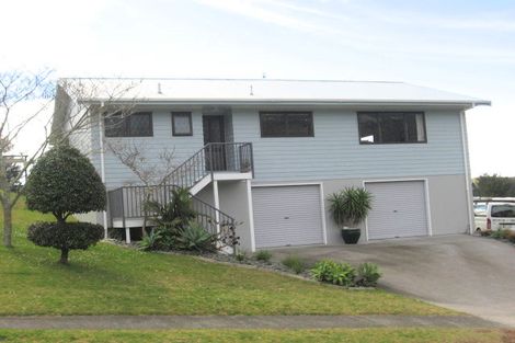 Photo of property in 23 Windsor Drive, Tairua, 3508