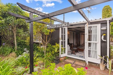 Photo of property in 11 Waimea Road, Waikanae Beach, Waikanae, 5036