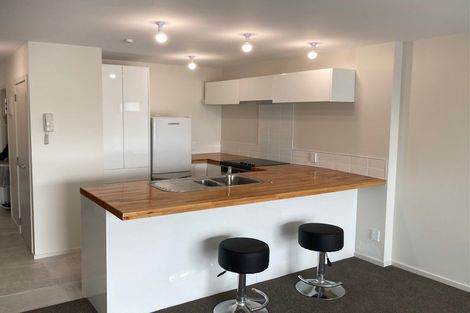 Photo of property in 2/270 Onewa Road, Birkenhead, Auckland, 0626