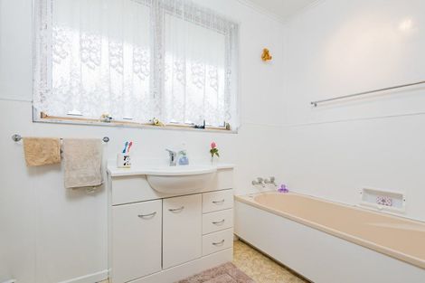 Photo of property in 10 Victoria Street, Pahiatua, 4910