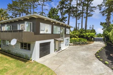 Photo of property in 271 East Coast Road, Mairangi Bay, Auckland, 0630