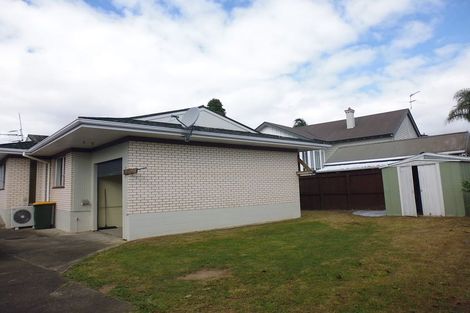 Photo of property in 2/105a Wallace Road, Papatoetoe, Auckland, 2025