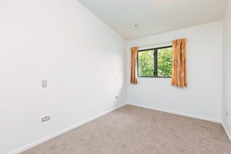 Photo of property in 76 Gunner Drive, Te Atatu Peninsula, Auckland, 0610