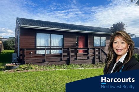 Photo of property in 12 Posa Avenue, Henderson, Auckland, 0612