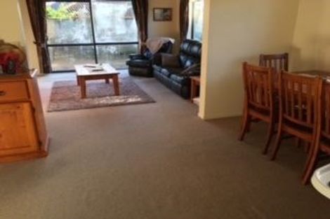 Photo of property in 13 Blackwood Drive, Wattle Downs, Auckland, 2103