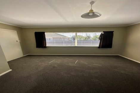 Photo of property in 11 Lyndhurst Crescent, Aranui, Christchurch, 8061