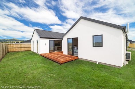 Photo of property in 10 Dalness Crescent, Halswell, Christchurch, 8025