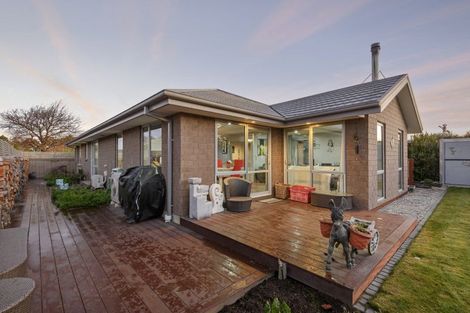 Photo of property in 35 Beech Drive, Rangiora, 7400