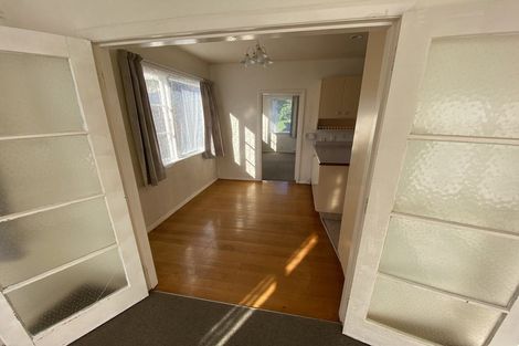 Photo of property in 1/158 Newlands Road, Newlands, Wellington, 6037