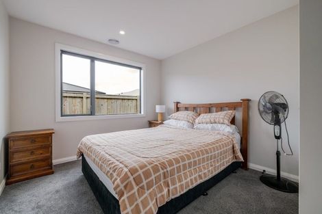 Photo of property in 77 Freedom Drive, Kelvin Grove, Palmerston North, 4414