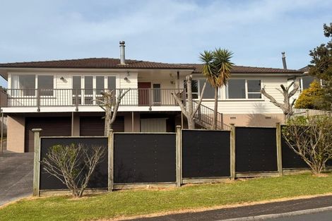 Photo of property in 28 Velma Road, Hillcrest, Auckland, 0627