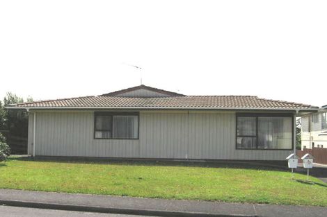Photo of property in 1/4 Tanoa Place, Glendene, Auckland, 0602