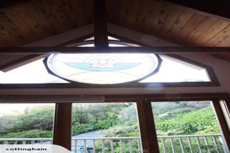 Photo of property in 122 Lone Kauri Road, Karekare, New Lynn, 0772