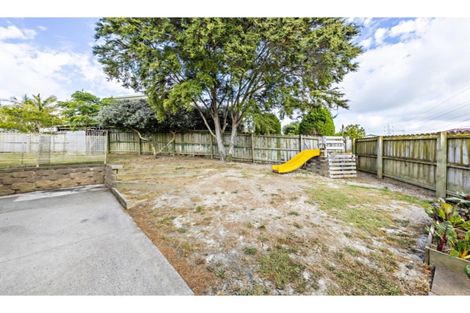 Photo of property in 2 Belinda Avenue, Flat Bush, Auckland, 2023