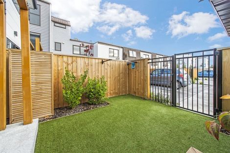 Photo of property in 2/241 Lincoln Road, Addington, Christchurch, 8024