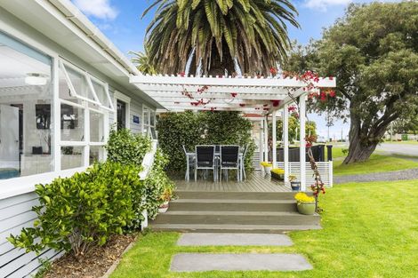 Photo of property in 15 Sutherland Avenue, Mount Maunganui, 3116