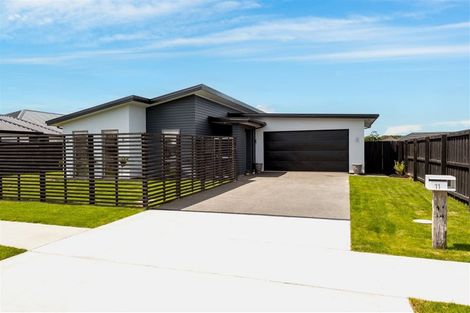 Photo of property in 11 Merino Crescent, Amberley, 7410