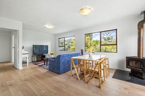 Photo of property in 1/24 Glamorgan Drive, Torbay, Auckland, 0630