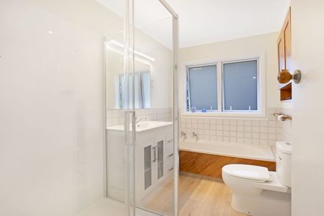 Photo of property in 13 Wilmshurst Place, Tawa, Wellington, 5028