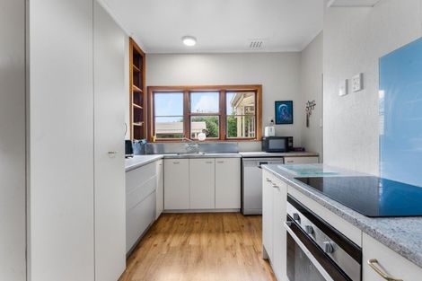 Photo of property in 63 Brightwater Terrace, Terrace End, Palmerston North, 4410