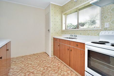 Photo of property in 2/1 Sari Place, Massey, Auckland, 0614