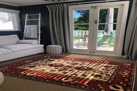 Photo of property in 22 Enfield Road, Hospital Hill, Napier, 4110