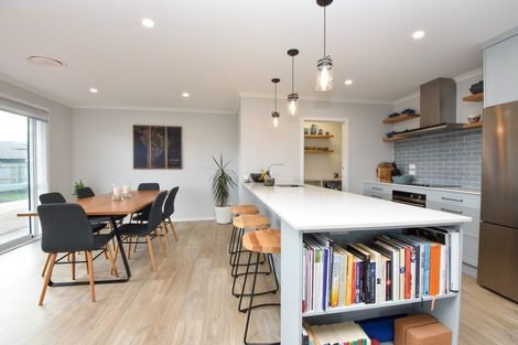 Photo of property in 6 Takahe Drive, Carterton, 5713