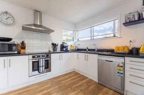 Photo of property in 127 Tilley Road, Paekakariki, 5034