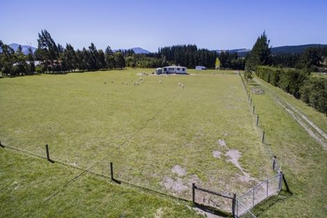 Photo of property in 75 Loburn Terrace Road, Loburn, Rangiora, 7472