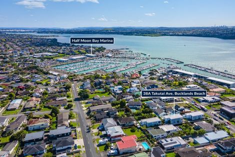 Photo of property in 38a Takutai Avenue, Bucklands Beach, Auckland, 2012