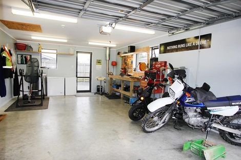 Photo of property in 1 White Hart Lane, Mosgiel, 9024