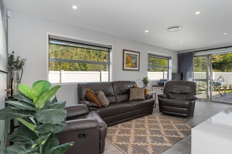 Photo of property in 86 Pakanga Grove, Pyes Pa, Tauranga, 3112