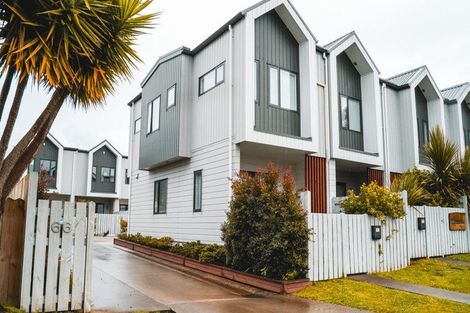 Photo of property in 3/66 Swanson Road, Henderson, Auckland, 0610