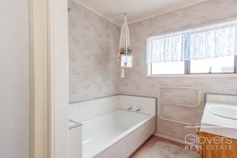 Photo of property in 2/112 Titirangi Road, New Lynn, Auckland, 0600