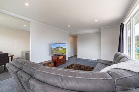 Photo of property in 14 Benge Crescent, Clouston Park, Upper Hutt, 5018