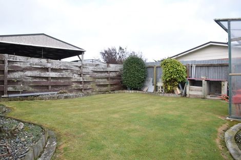 Photo of property in 17 Milford Street, Heidelberg, Invercargill, 9812