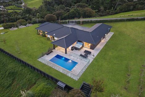 Photo of property in 43e Terry Smyth Drive, Kumeu, 0892