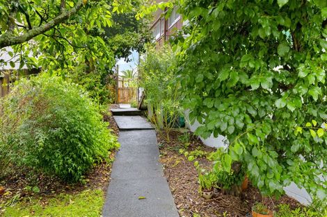 Photo of property in 26 Royal Road, Massey, Auckland, 0614