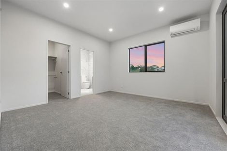 Photo of property in 50 Whakairo Crescent, Gulf Harbour, Whangaparaoa, 0930