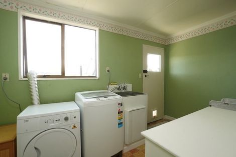 Photo of property in 2 Clutha Street, Alexandra, 9320