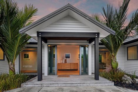 Photo of property in 181 Old North Road, Kumeu, 0892