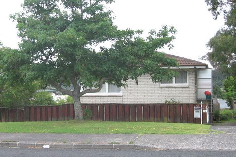 Photo of property in 1/5 Valley View Road, Glenfield, Auckland, 0629